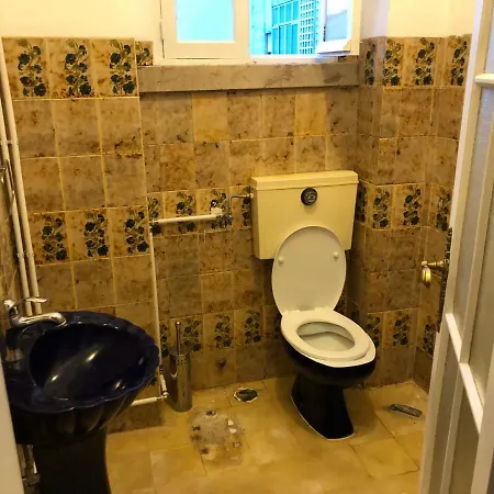 Apartment 3f *