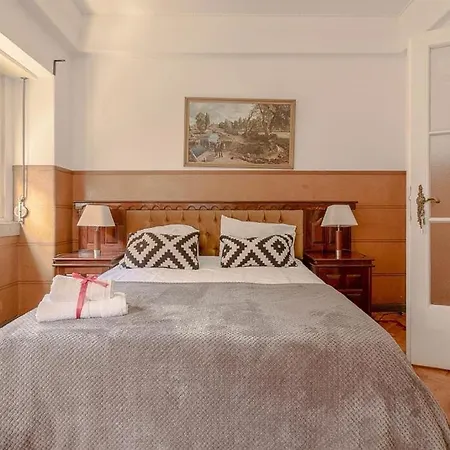 3f Apartment